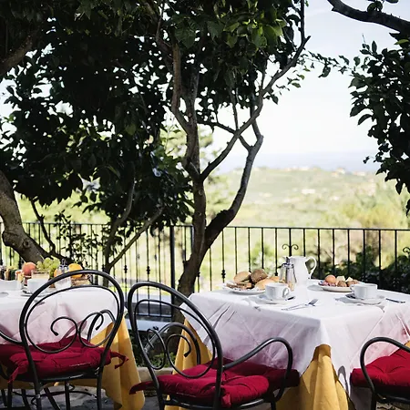 Gli Asfodeli 3* 트레스누라게스